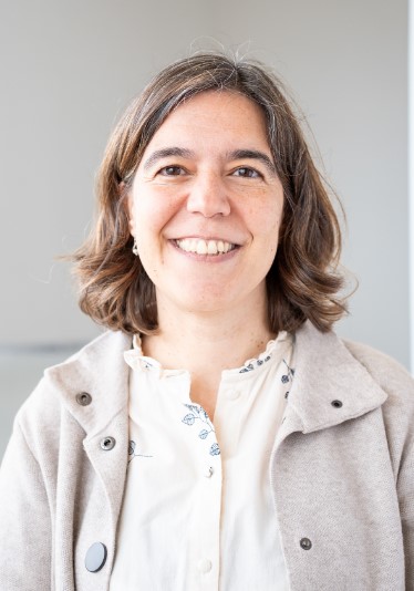 Mª Esther Castellano